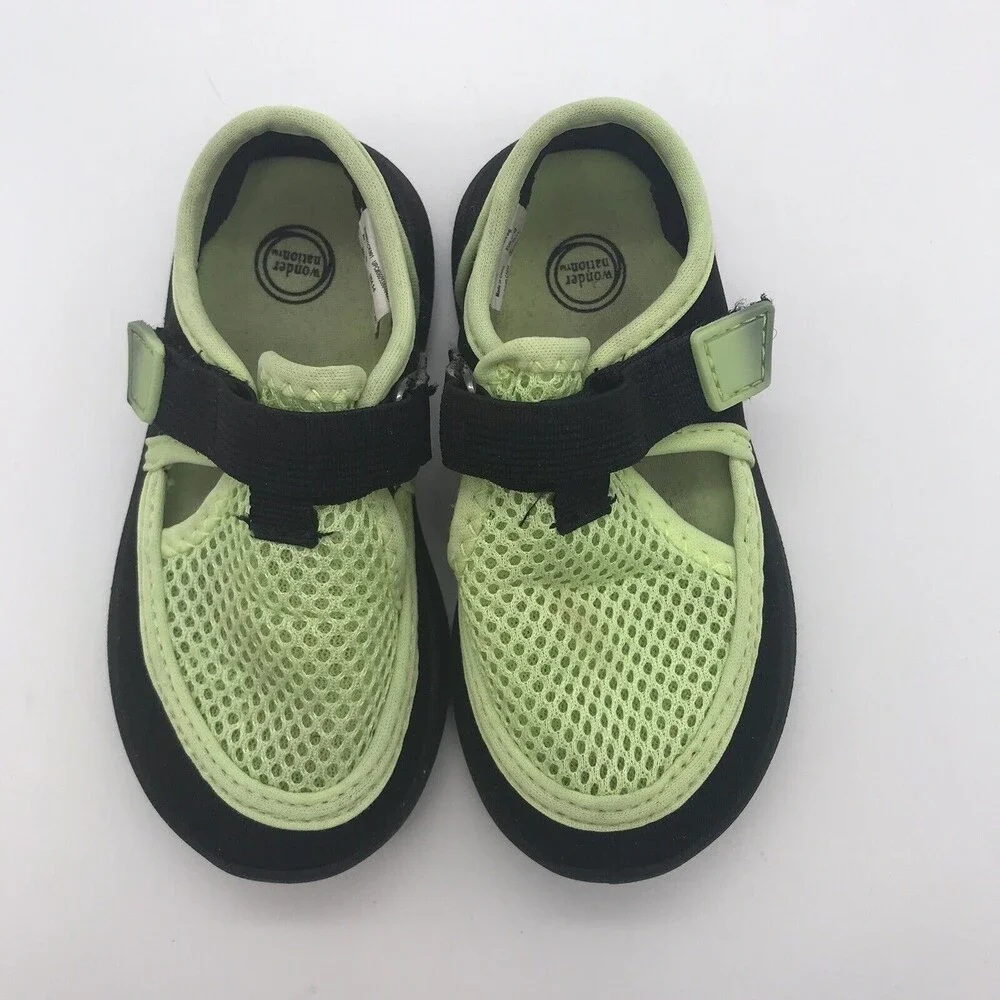 Wonder Nation Girl's size 5-6 Water Shoes Comfort Footbed Neon Green & Black H&L